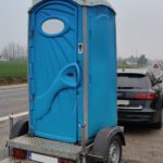 chemisch toilet op aanhangwagen